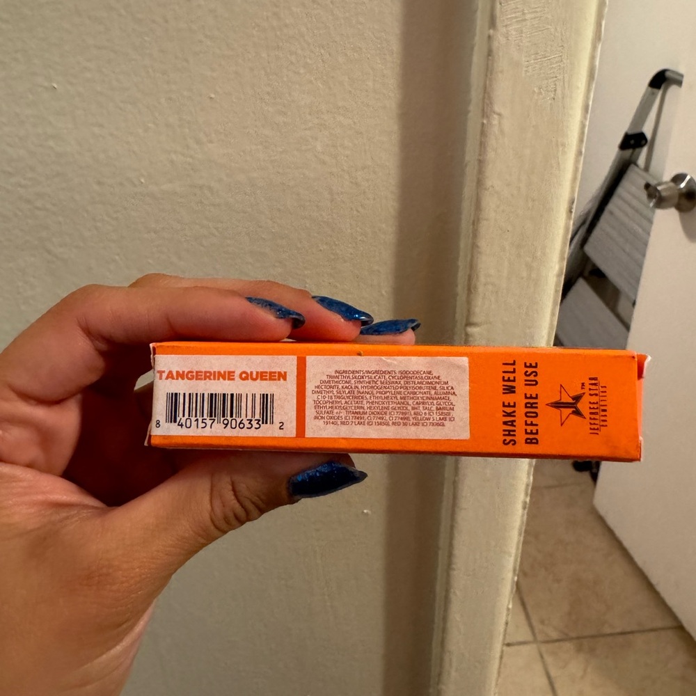 Jeffree Star Velour Liquid lipstick color Tangerine Queen